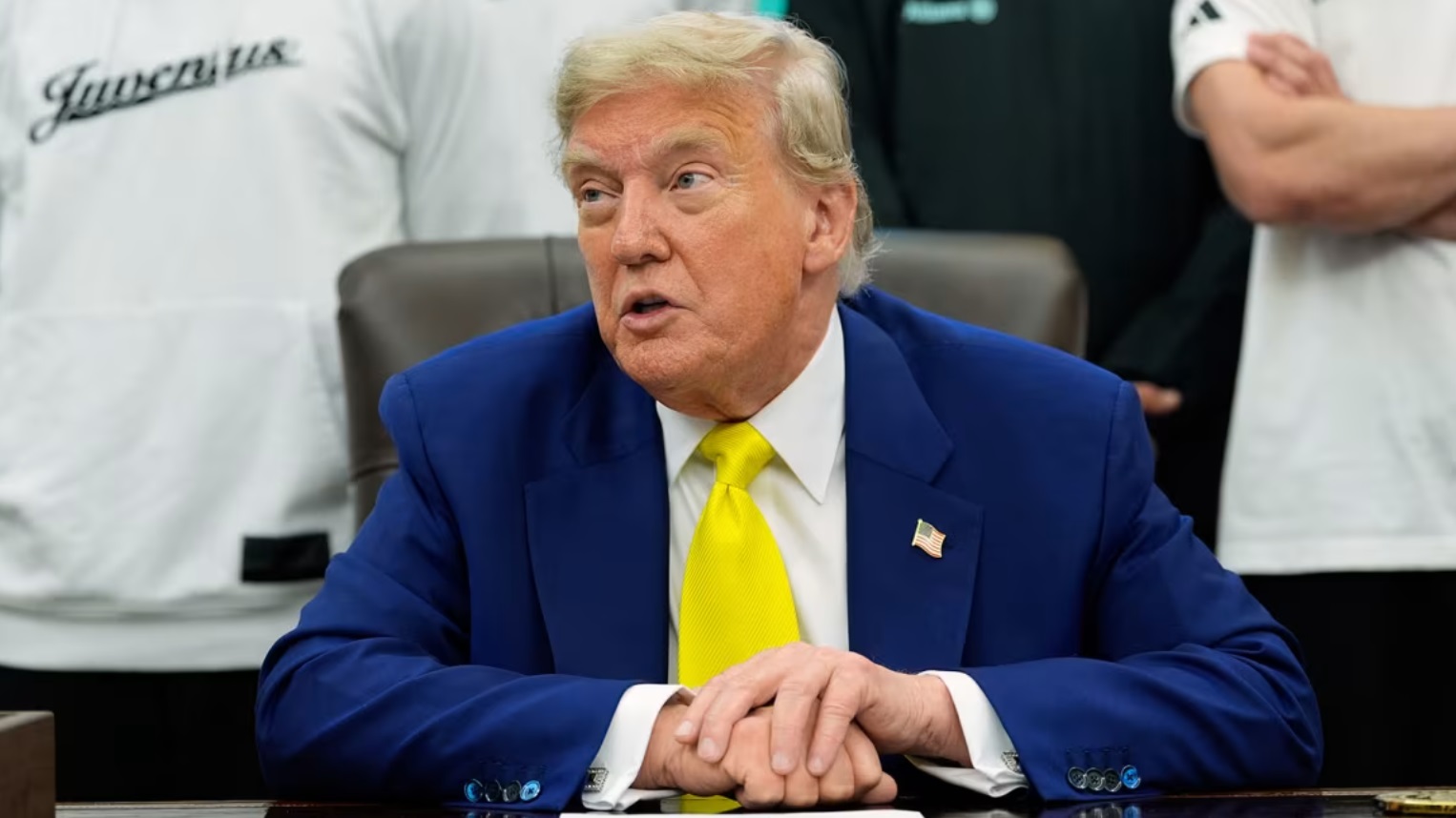 唐纳德·特朗普总统周三在椭圆形办公室会见了尤文图斯足球俱乐部的成员